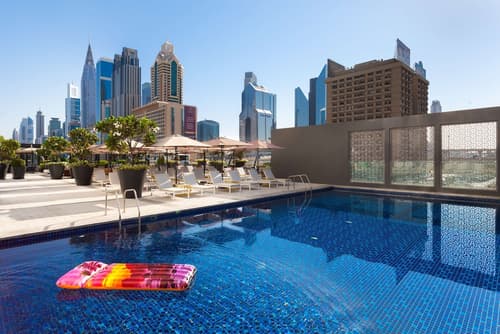 Rove City Walk, Outdoor pool