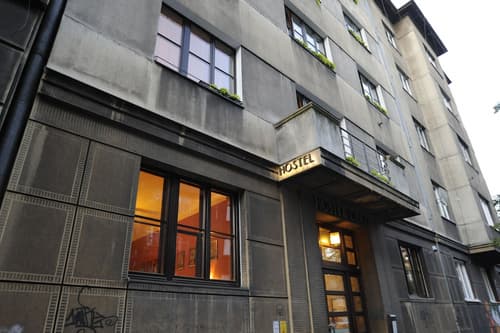 Hostel Deco, Property entrance