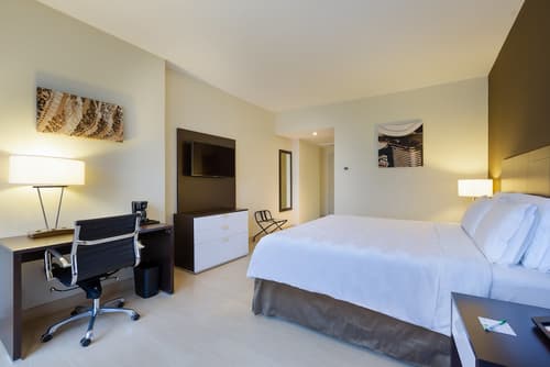 Holiday Inn Panama Distrito Financiero by IHG, Room