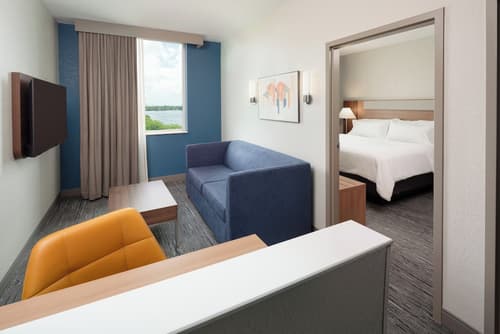 Holiday Inn Express Miami Airport Blue Lagoon Area by IHG, Room