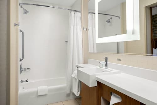 SpringHill Suites by Marriott Coeur d'Alene, Room