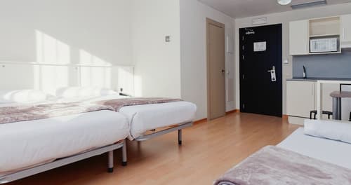 Vertice Roomspace Madrid, Room