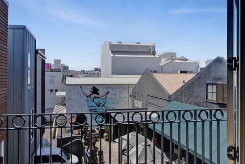 King and Queen Hotel Suites, Terrace/patio