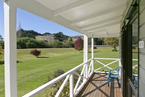 Turangi Bridge Motel, Property grounds