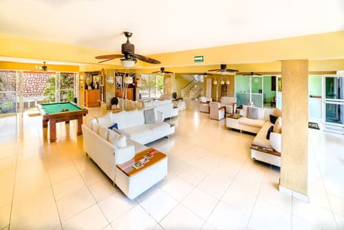 Uxmal Resort Maya, Reception