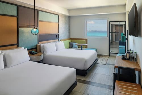 Aloft Cancun