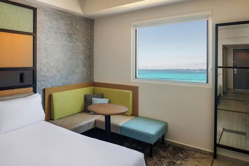 Aloft Cancun