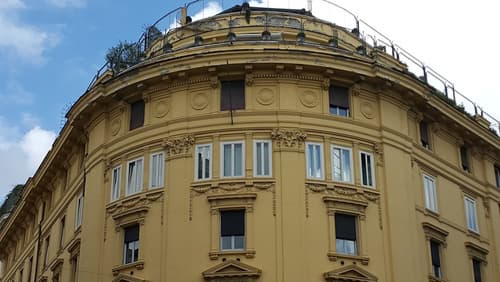 Rome King Suite, Interior entrance