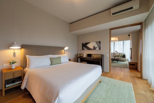 Lanson Place Bukit Ceylon, Room