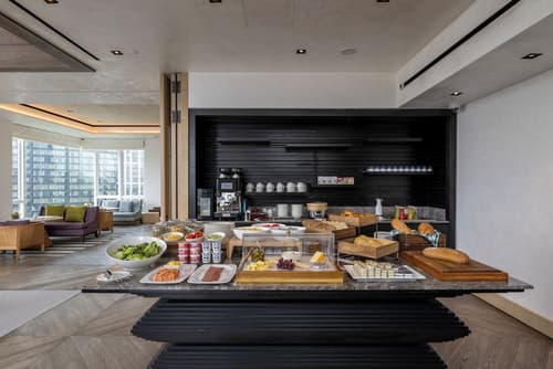 Lanson Place Bukit Ceylon, Breakfast buffet