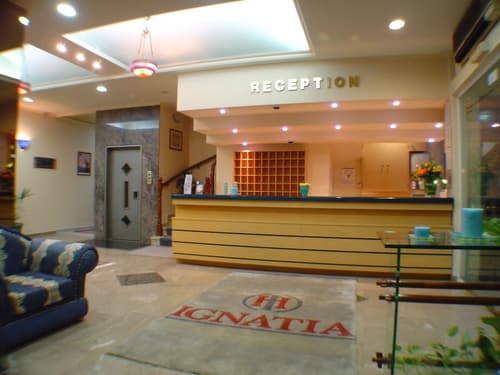 Ignatia Hotel, Interior entrance