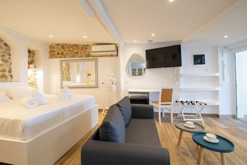 Pontikonisi Hotel, Room