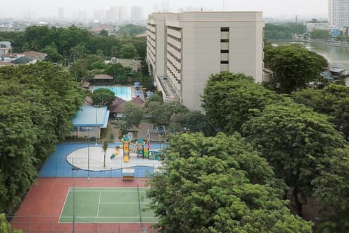 Sunlake Waterfront Resort and Convention