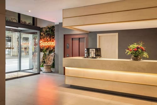 Petit Palace Trencadis, Lobby