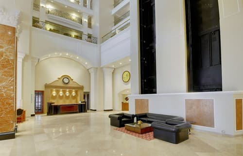 Lemon Tree Premier The Atrium, Ahmedabad, Interior entrance