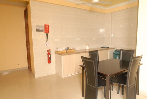 House Clover, Dining