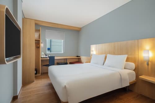 ibis Jakarta Senen
