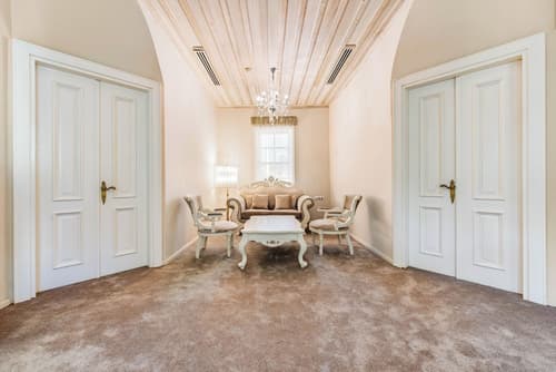 Elegance East Hotel - Boutique Class