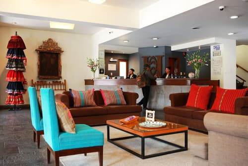 San Agustin Plaza, Lobby lounge