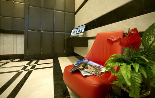 V Hotel Bencoolen, Lobby sitting area