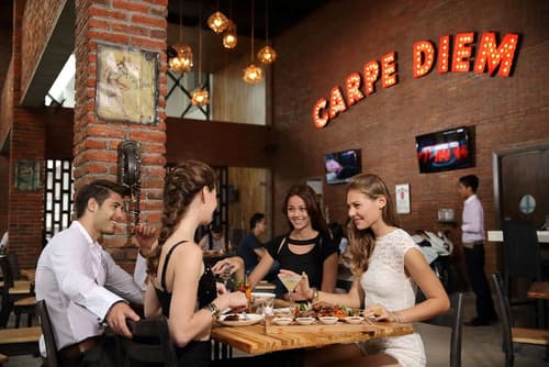 Ossotel Legian Bali, Restaurant