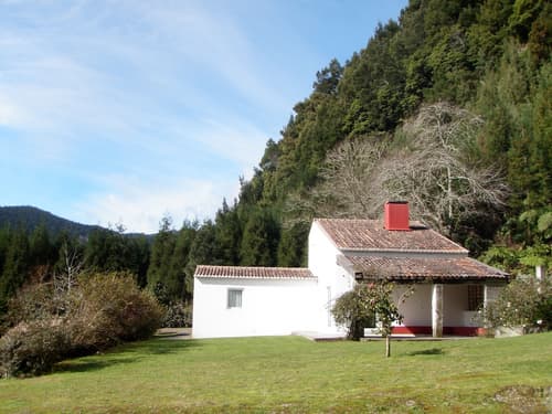 Furnas Lake Forest Living, Room