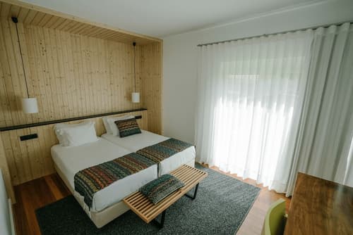 Furnas Lake Forest Living, Room