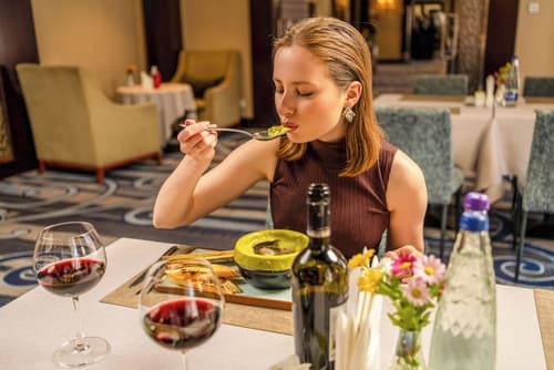 Best Western Premier Tuushin Hotel, Dining