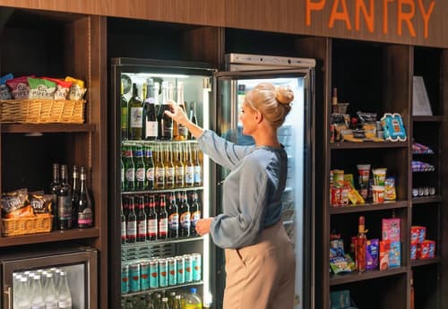 Staybridge Suites Birmingham by IHG, Food and drink