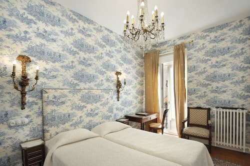 Hôtel de l'Abeille Orléans, Room