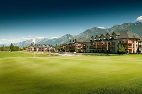 Bighorn Meadows Resort, Golf