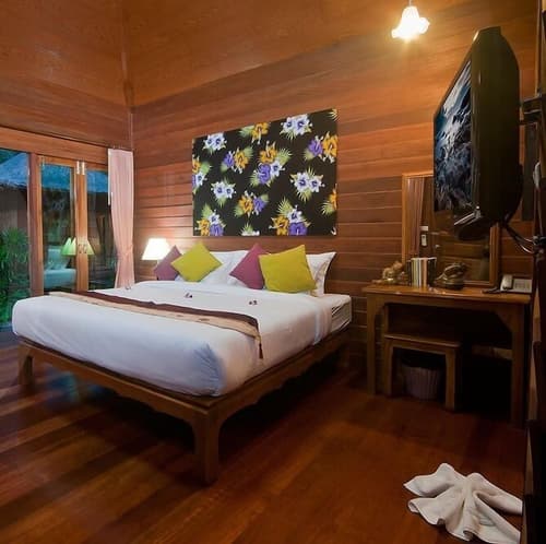 Lipa Bay Resort, Room