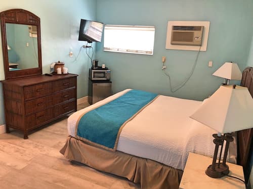 The Pelican Key Largo Cottages, Room