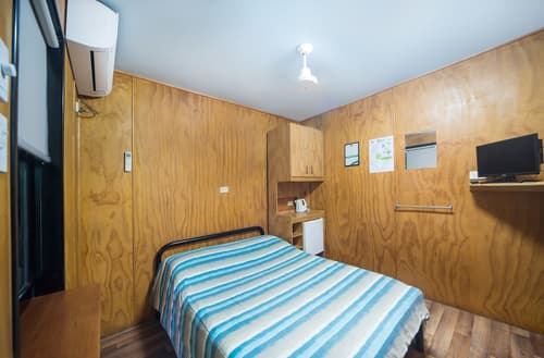 Magnums Airlie Beach, Room