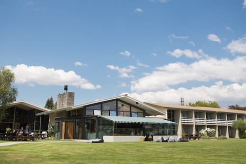 Wanaka Hotel