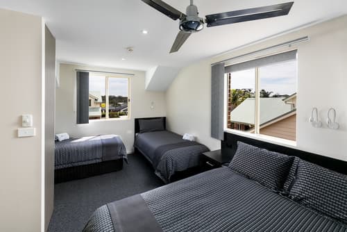 Dolphin Shores, Room