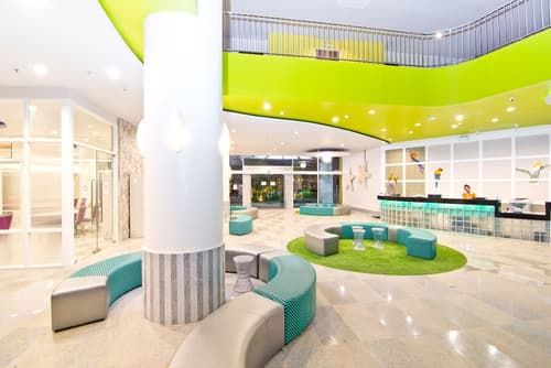 Grand Bella Hotel, Lobby sitting area