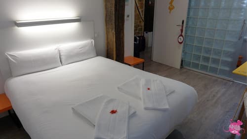 Pensión AliciaZzz Bed & Breakfast