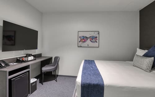 Microtel by Wyndham Wellington, Room