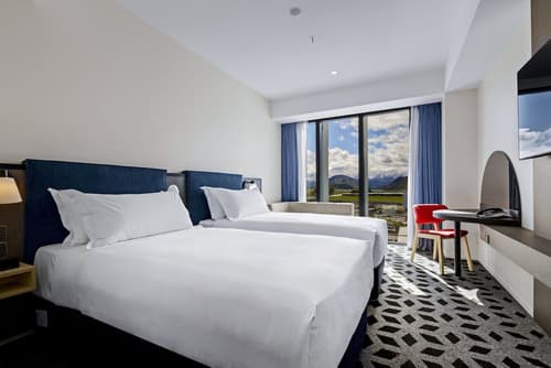 Holiday Inn Queenstown Remarkables Park by IHG, Room