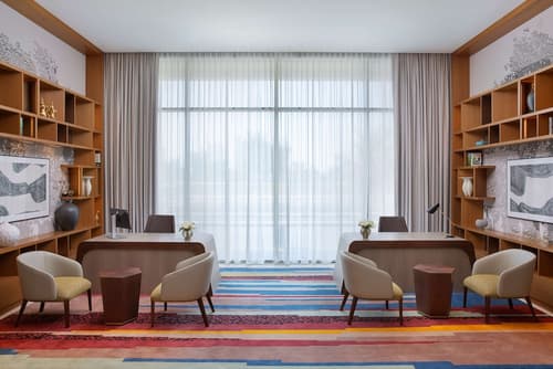 DoubleTree by Hilton Sharjah Waterfront Hotel & Residences, Lobby