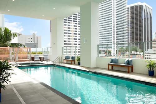 Yotel Miami, Pool