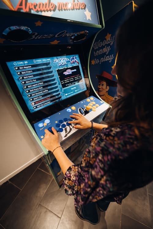 Cowool Avignon, Arcade