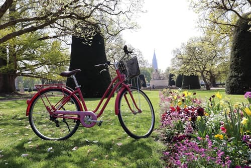 Hôtel LÉONOR the place to live By Stay Collection, Bicycling