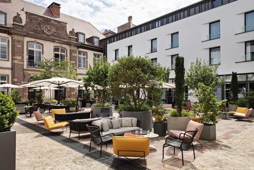 Hôtel LÉONOR the place to live By Stay Collection, Exterior