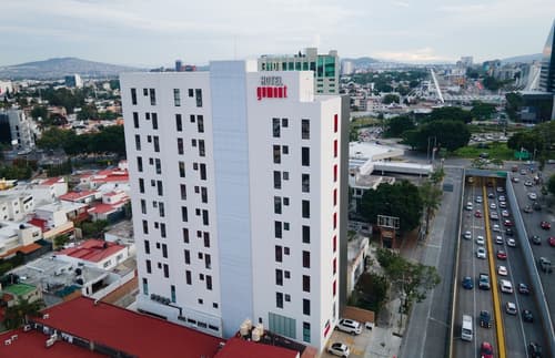 Gumont Guadalajara López Mateos - Minerva, Primary image