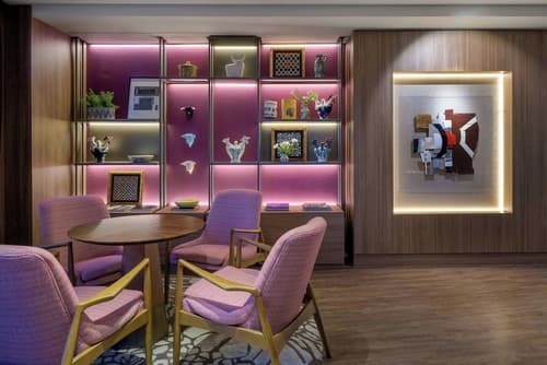 Querencia de Sevilla Autograph Collection, Lobby