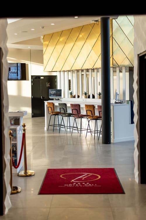 Hotel Dali Val d'Europe, Tapestry Collection by Hilton, Reception