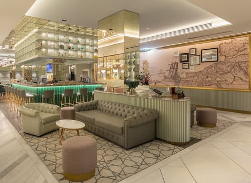 The Emerald House Lisbon, Curio Collection By Hilton