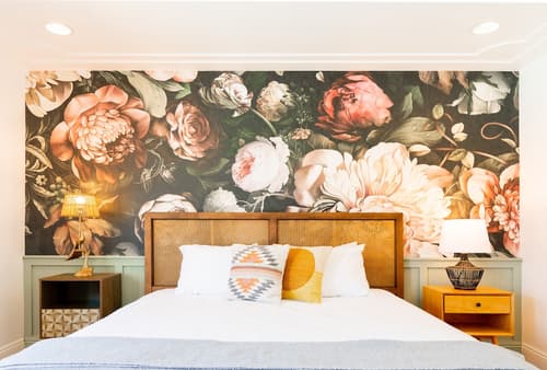 Fleur Noire Hotel - 21 and Over